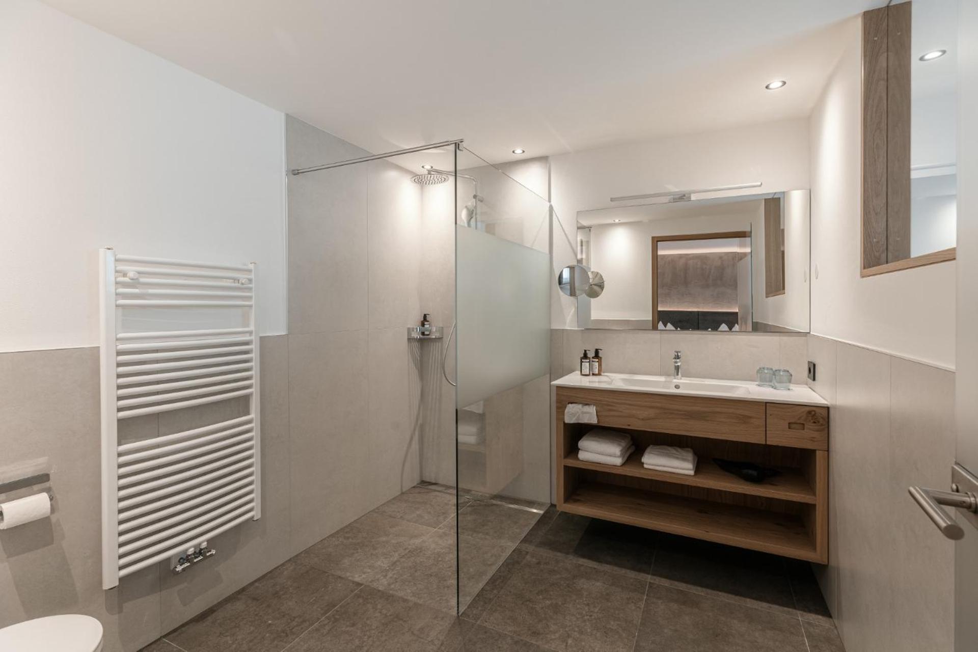 Hotel Niblea Dolomites Ortisei Esterno foto