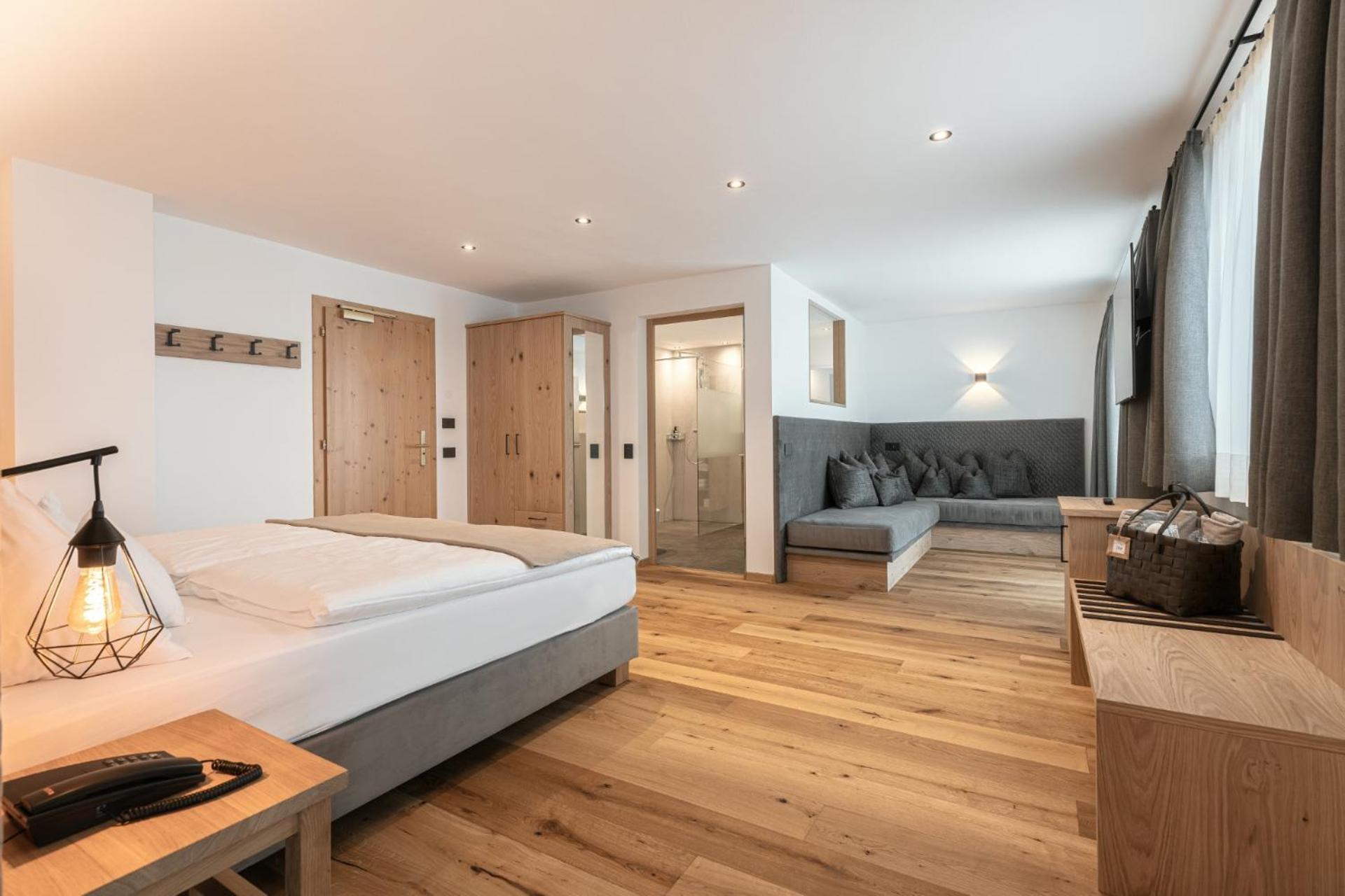 Hotel Niblea Dolomites Ortisei Esterno foto