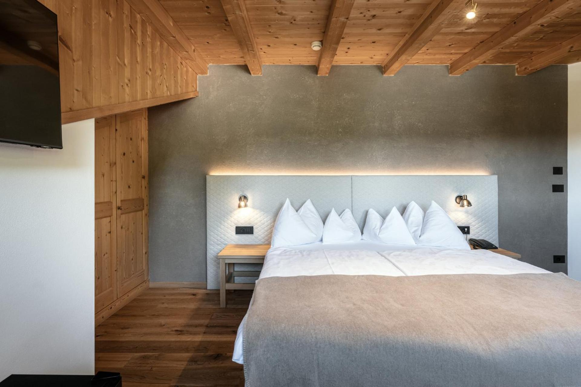 Hotel Niblea Dolomites Ortisei Esterno foto