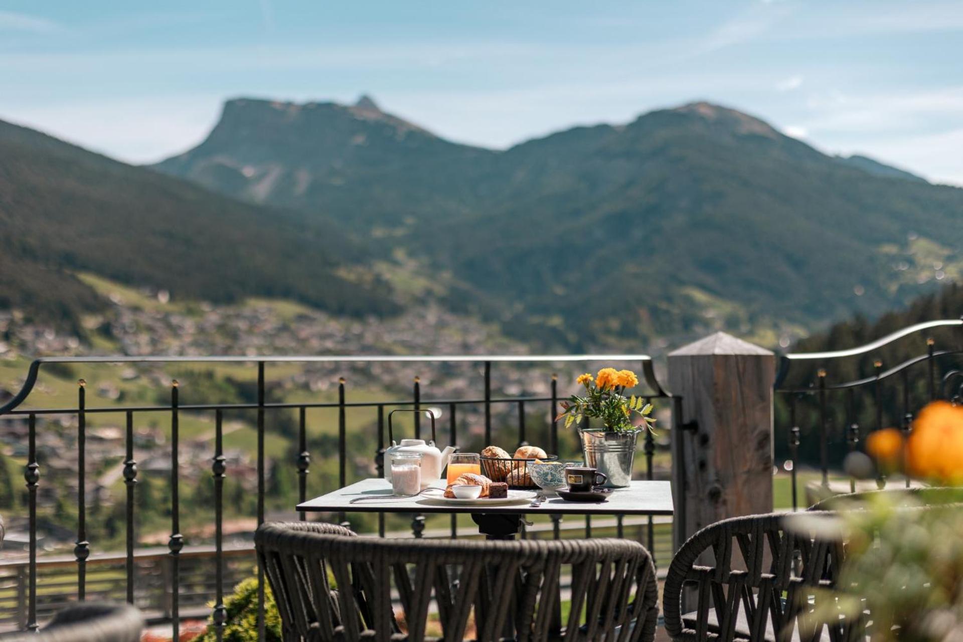 Hotel Niblea Dolomites Ortisei Esterno foto