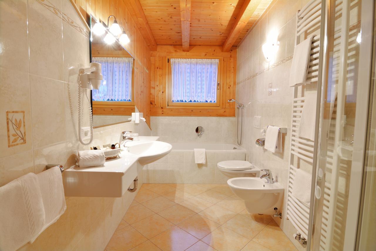 Hotel Niblea Dolomites Ortisei Esterno foto
